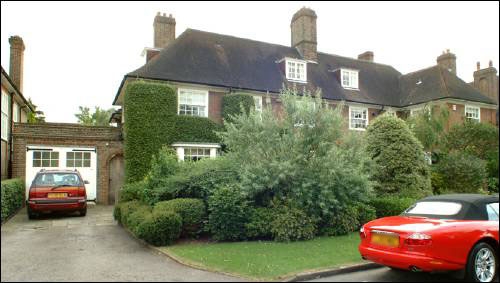 11 Heathgate
